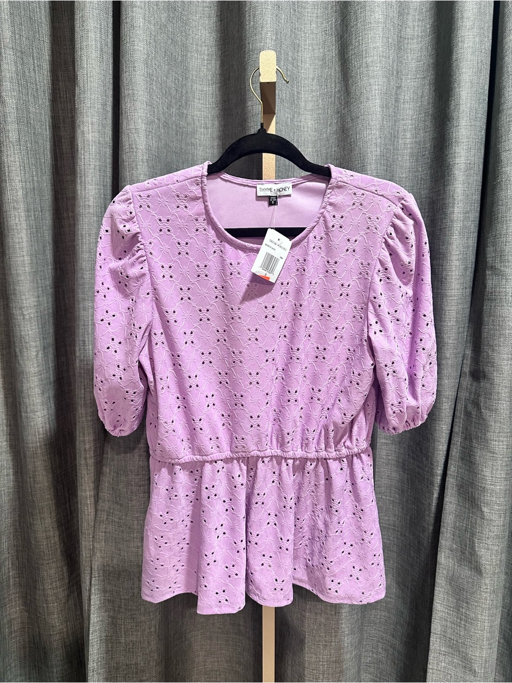 ❤️❤️Thyme & Honey Lavender Eyelet Peplum Blouse.NEVER WORN